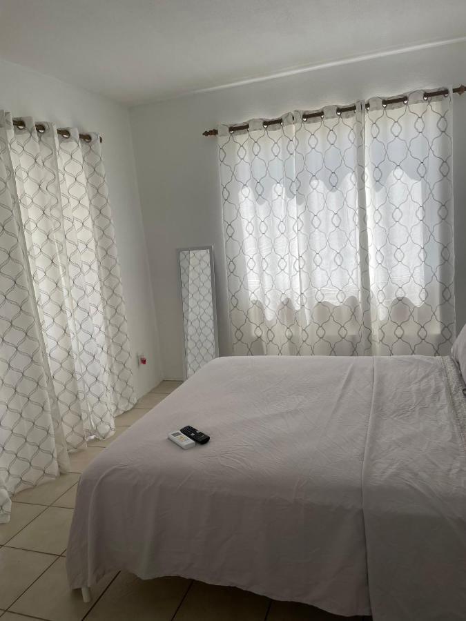 Petals Lovely Beach Villa St. John's Esterno foto